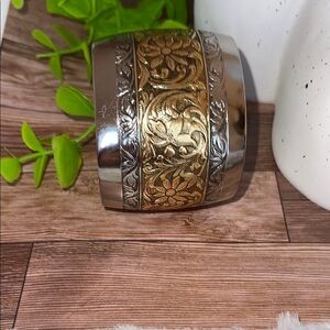 Elegant Silver and Gold Floral Napkin Ring